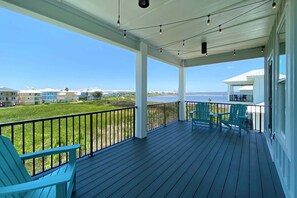 4 bedrooms, Internet - Azure Horizon Beachfront Charm in Gulf Shores (Gulf Shores)