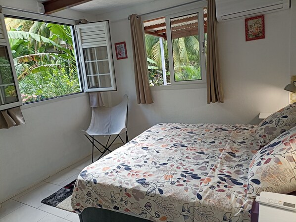 2 chambres, fer et planche à repasser, accès au Wi-Fi (inclus)