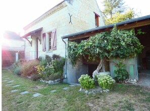 Exterior - Le Dorelot du lièvre, house of character (Seuilly)