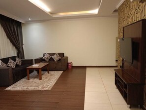 Apartment | Iron/ironing board, free WiFi