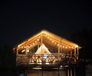 奢华帐篷房, 花园景观 | 床单