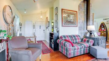 Rumah (2 Bedrooms) | Interior