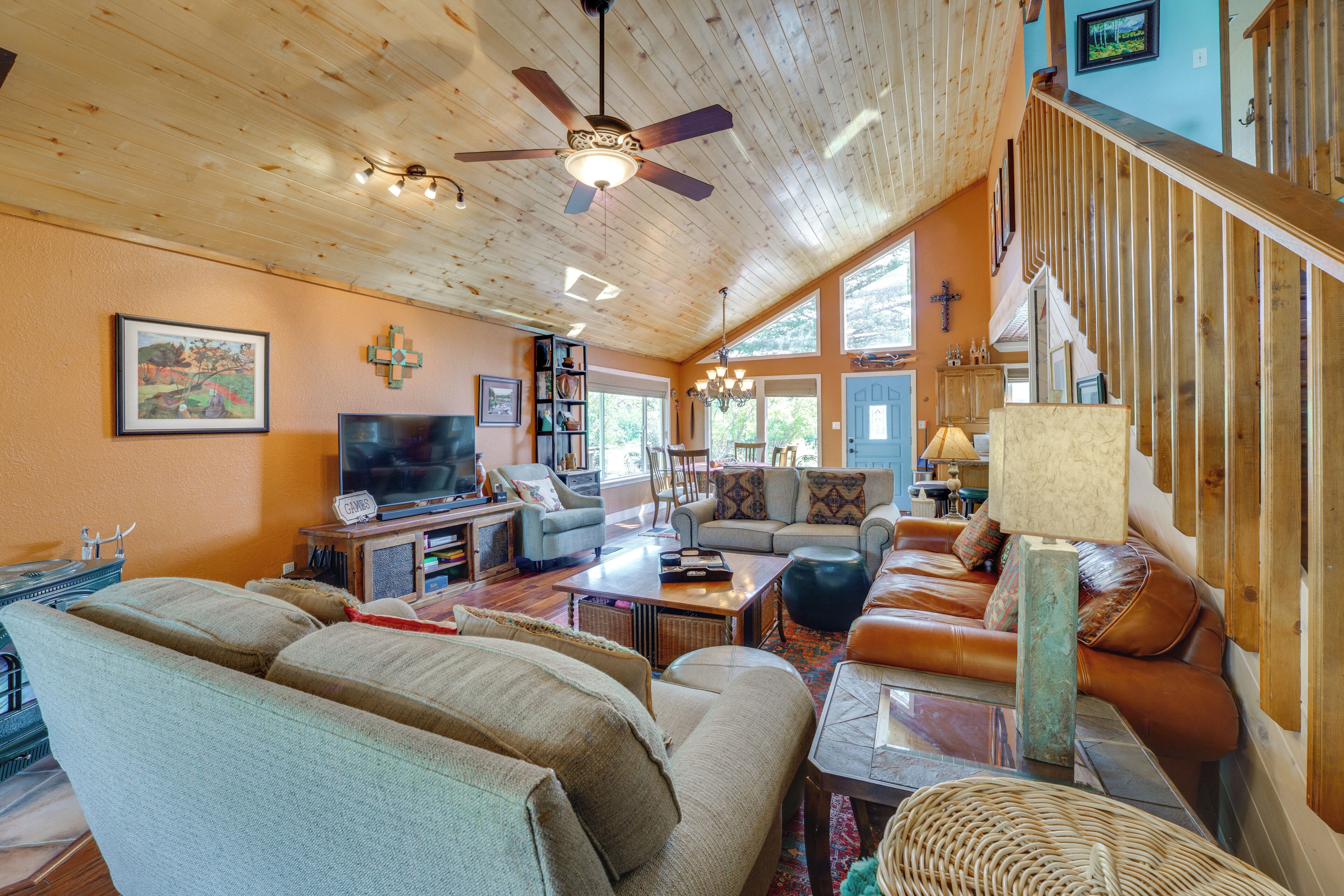 House (4 Bedrooms) | Interior