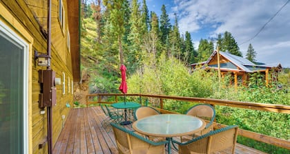 Walk to Main St: 'mountain Creek Home' w/ Gameroom