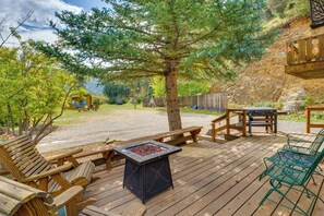 Interior - Walk to Main St: 'mountain Creek Home' w/ Gameroom (Red River)
