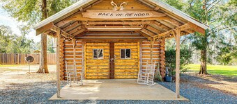 Lakefront Cabin in Brinson: Behind the Moon