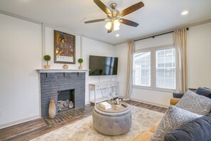 House (4 Bedrooms) | Interior
