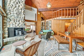 House (3 Bedrooms) | Interior