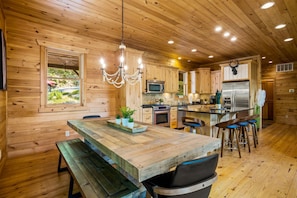 House | 5 bedrooms, Internet - Eagle Nest Lodge Hot Tubs Mountain Views (Banner Elk)