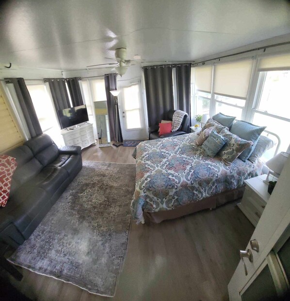 1 quarto, ferros/tábuas de passar roupa, Wi-Fi, roupa de cama