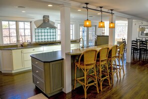 Fridge, microwave, oven, stovetop - Coastal Maine Retreat Steps from Beach - Sleeps 8 Comfortably (Kennebunk)