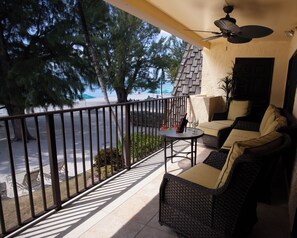 Terrace/patio - Condo #03 - Luxurious 2nd Floor Condo with Breathtaking Sunset Views (Grand Cayman)