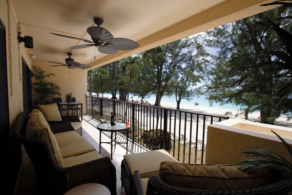 Terrace/patio - Condo #03 - Luxurious 2nd Floor Condo with Breathtaking Sunset Views (Grand Cayman)