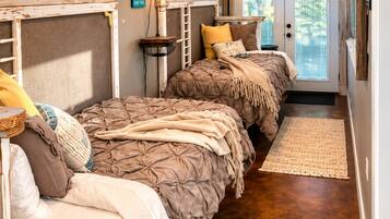 5 bedrooms, in-room safe, iron/ironing board, free WiFi