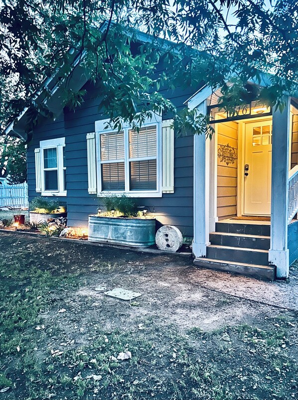 Exterior detail - "Milam Mill Haus” : 1925 Historic German home “Large Hot Tub”. (Fredericksburg)