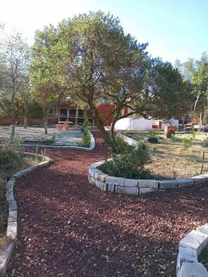 Garden - cabañas en arcos del sitio (Nicolás Romero)
