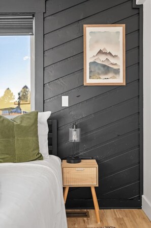 Vauvan matkasänky, Wi-Fi, vuodevaatteet