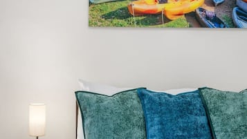 Lit parapluie, Wi-Fi gratuit, draps fournis