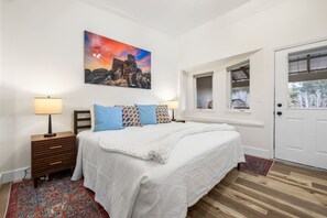 Lit parapluie, Wi-Fi gratuit, draps fournis