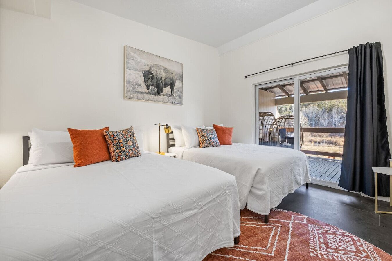 旅行婴儿床、免费 WiFi、床单