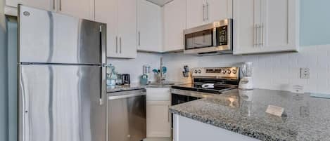 Appart'hôtel, 1 chambre | Cuisine privée | Réfrigérateur, four, cafetière/bouilloire