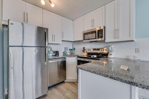 Refrigerador, horno, cafetera/tetera