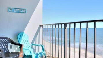 Condo, 1 Bedroom | Property grounds