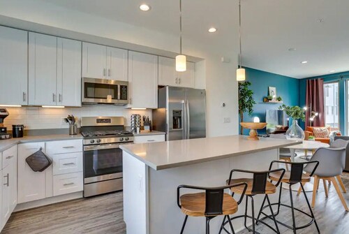2026 3-bedroom townhome in charming Philadelphia with AC, WiFi