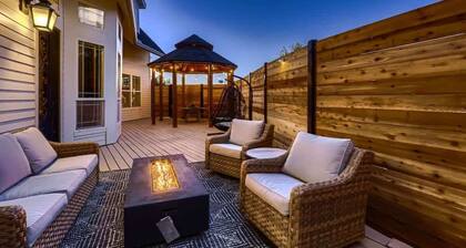 The Terra Cottage-Guest house with a pool in GTX!