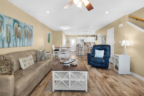 Townhome, Multiple Beds, Patio (Woodland Shores 37) | Living area