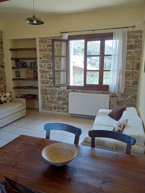 Familiehus, fjellutsikt | 1 soverom, strykejern/-brett og wi-fi (inkludert)