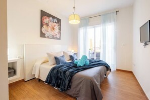 3 bedrooms, iron/ironing board, travel crib, WiFi - Cielos de Cotobro: Your Luxury Oasis in Almuñécar - Last Available Dates! (Almuñécar)