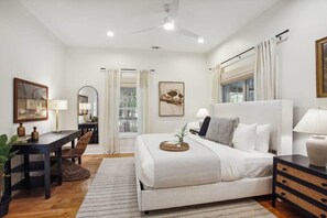 Unclassified image, 2 of 33, button