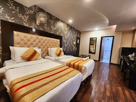 Deluxe Double Room | Free WiFi