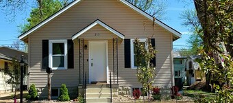 5-bedroom house in Hays with AC, WiFi