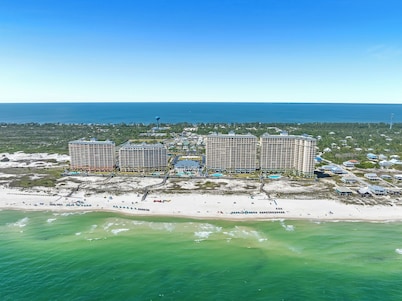 Remodeled Gulf-Front Condo The Beach Club 209C 1BR/1.5BA Sleeps 6