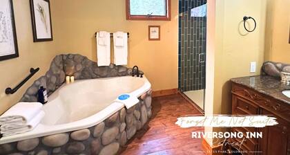 Forget Me Not Suite at RiverSong Inn in Estes Park - Riverside in Rocky Mountain National Park