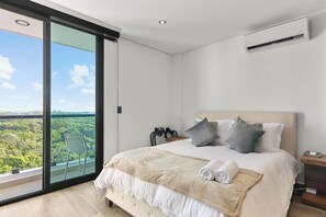 WiFi, bed sheets