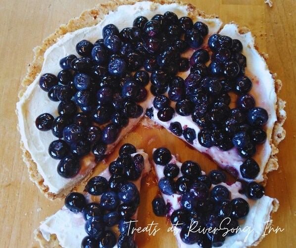 Tarta de moras azules.
