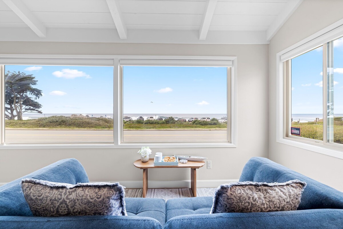 Photo 9 of 3970 Wave Watcher - Panoramic Oceanfront Bay Views
