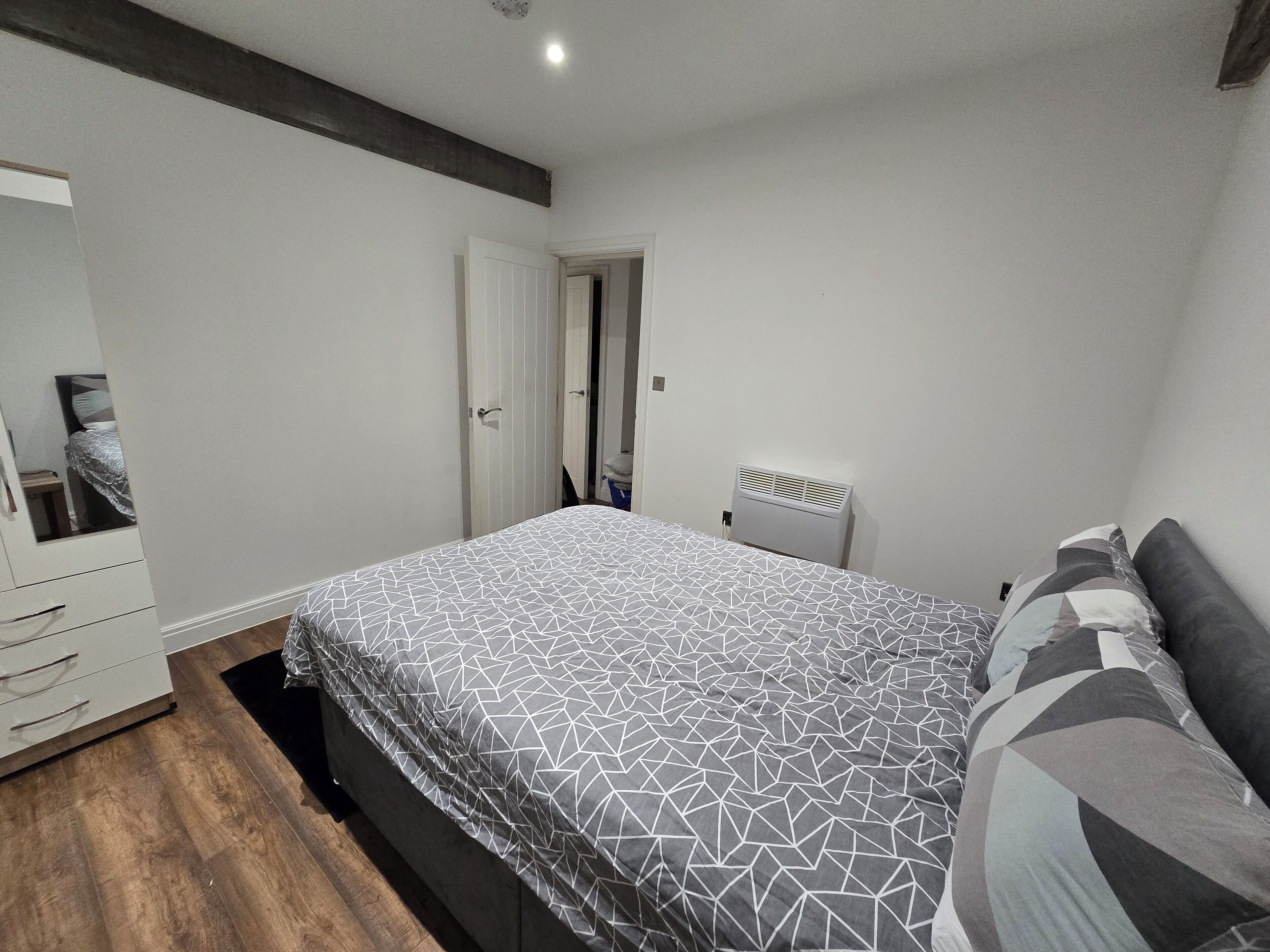 1 bedroom, iron/ironing board, free WiFi, bed sheets