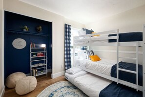 3 Schlafzimmer, Bügeleisen/Bügelbrett, Reisekinderbett, WLAN