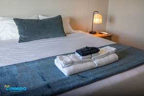 3 bedrooms, desk, travel cot, free WiFi