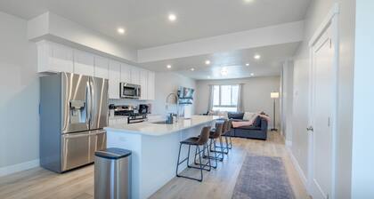 Newly Built Retreat | Comfort & Ski Access