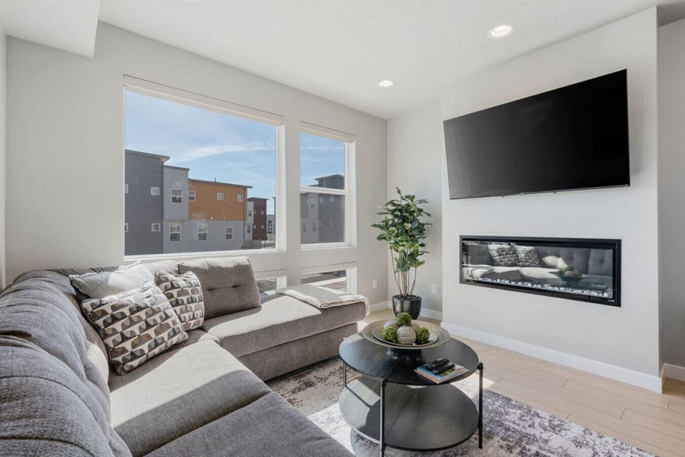 Smart TV, fireplace, video games