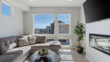 Smart TV, fireplace, video games