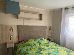 2 bedrooms