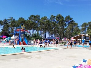 Piscine extérieure, piscine chauffée