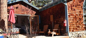 Pasque Flower Room at RiverSong Inn in Estes Park - Riverside in Rocky Mountain National Park