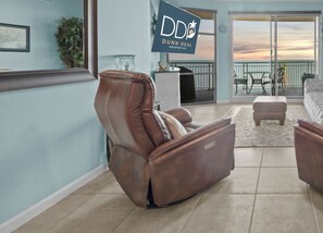 Interior - Legacy Tower II #405, Overlooking the Beautiful Gulf! (Gulfport)
